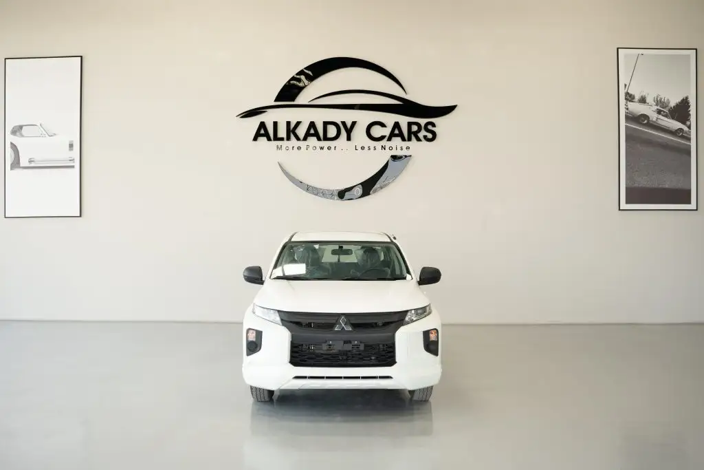 ميتسوبيشي L200 2023 2.5L