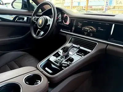 بورش باناميرا 2018 44L