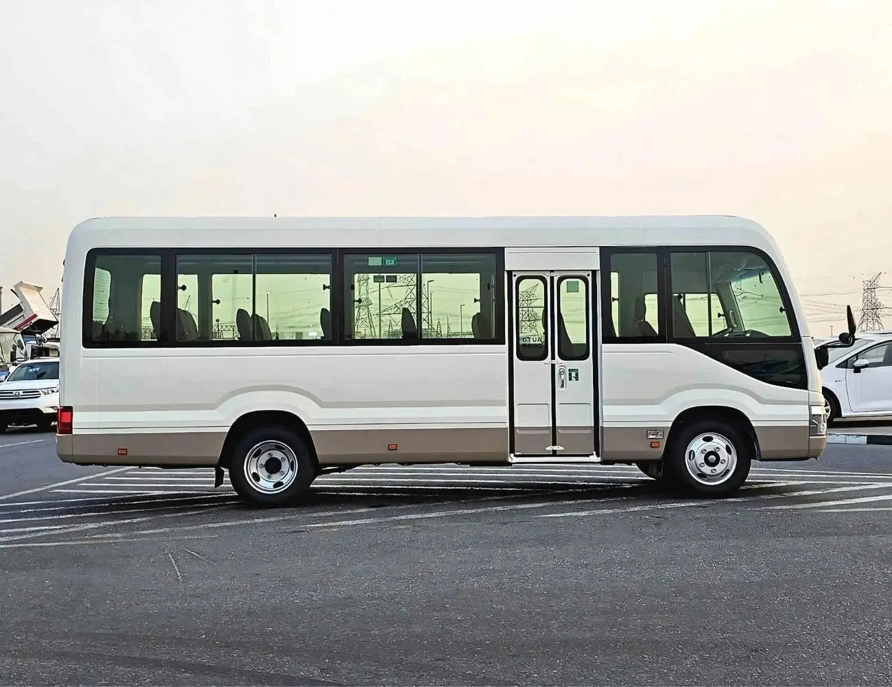 Toyota Coaster 2025 2.7L