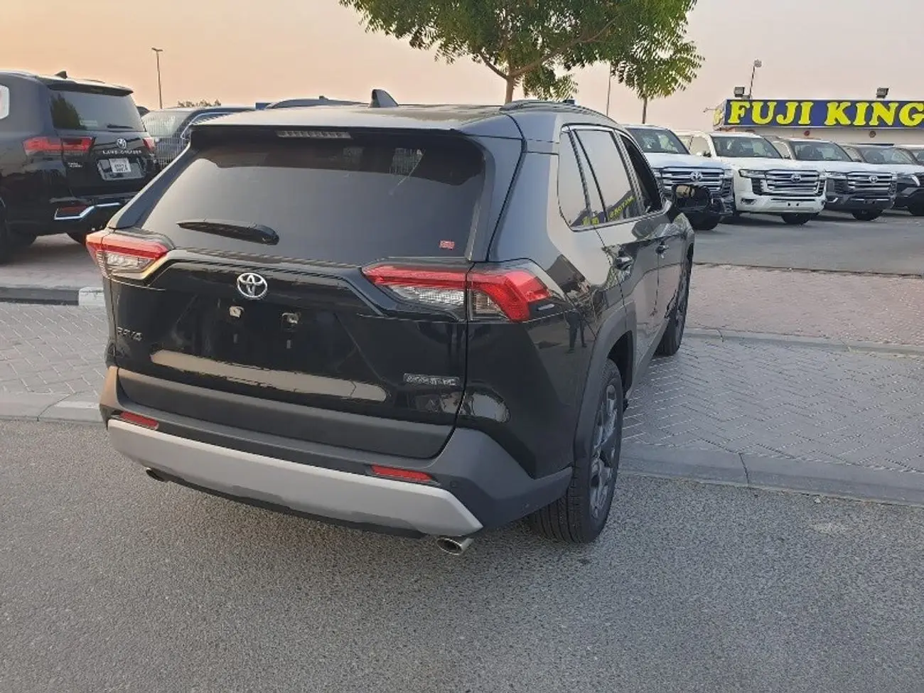 تويوتا راف ٤ 2023 2L