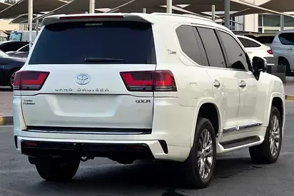 تويوتا لاند كروزر 2010