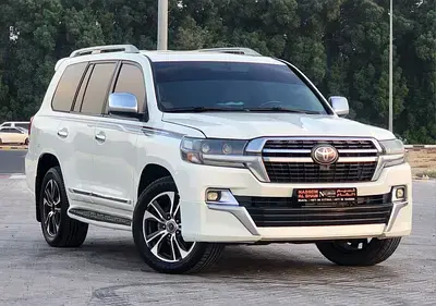 تويوتا لاند كروزر 2011