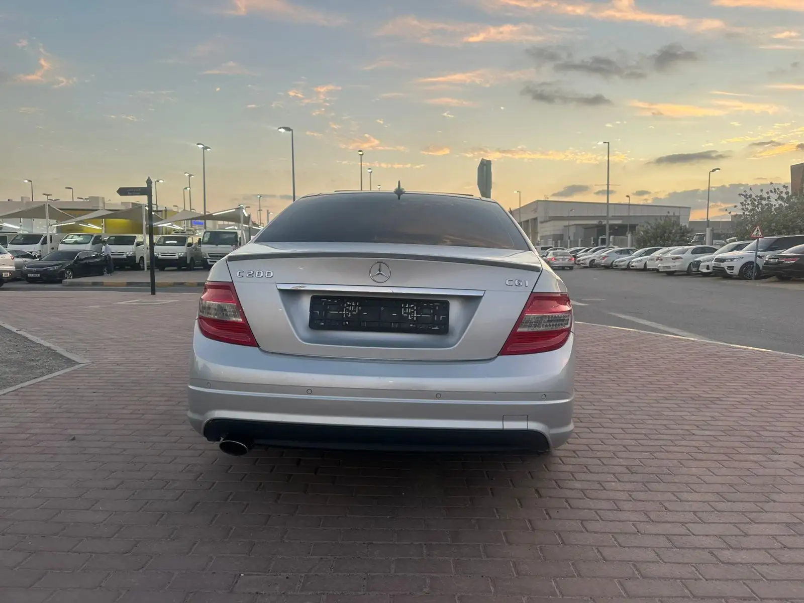 مرسيدس بنز C Class 2010 2000L