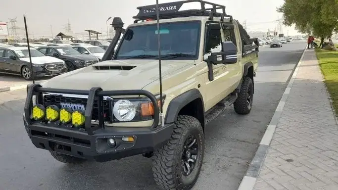 تويوتا لاند كروزر 70 2018 4.5L
