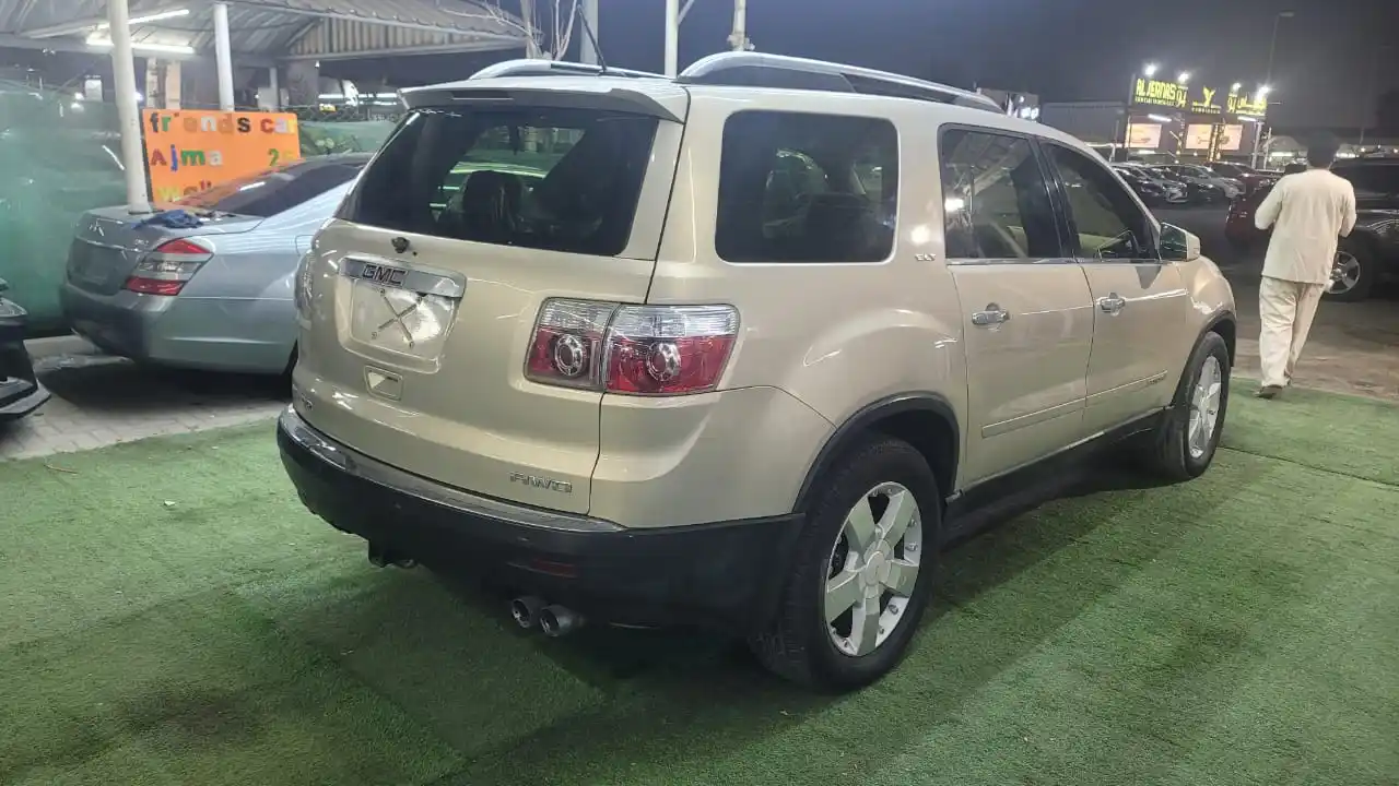 جي أم سي أكاديا 2008