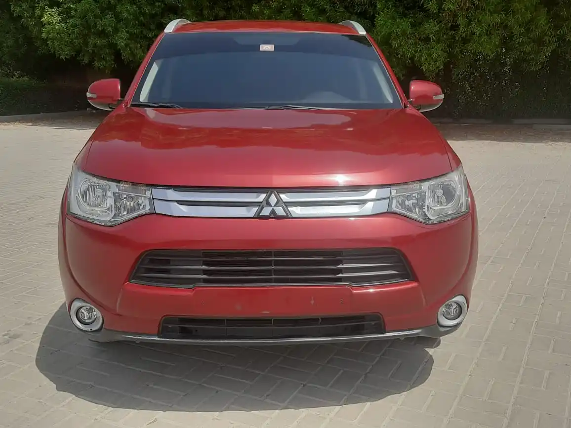 ميتسوبيشي آوتلاندر 2015