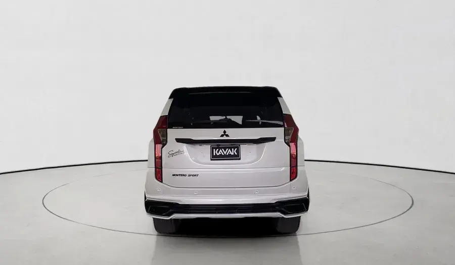 Mitsubishi Montero 2019