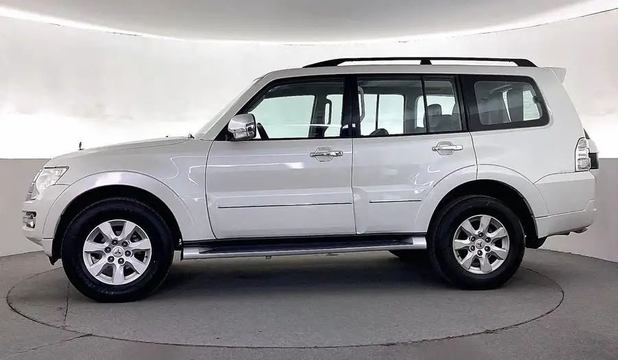 Mitsubishi Pajero 2022