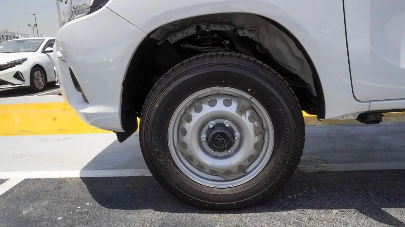 تويوتا هيلوكس 2025 2.4L