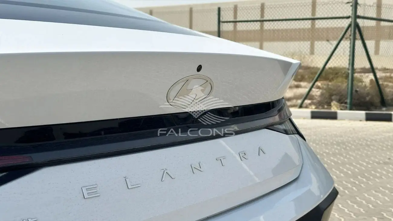 هيونداي إلانترا 2025 1.5L