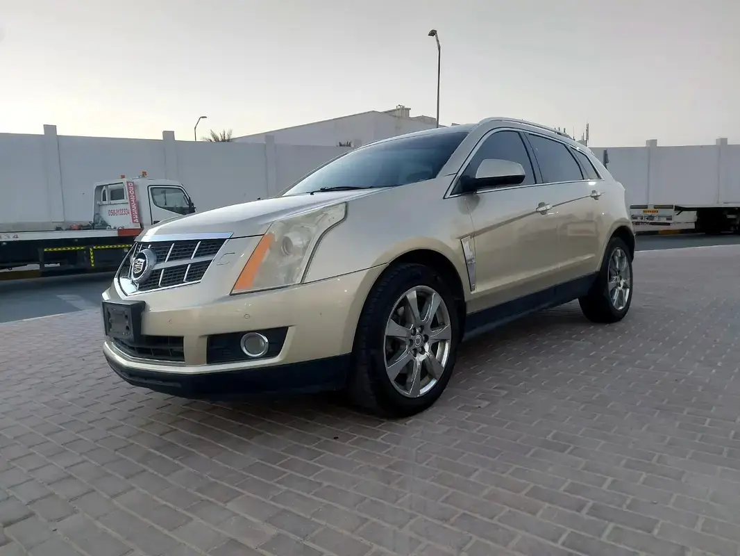 كاديلاك SRX 2010