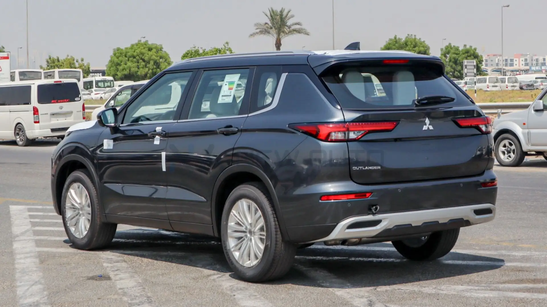 Mitsubishi Outlander 2025