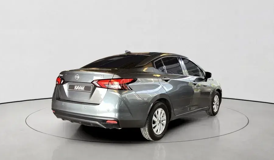 Nissan Sunny 2024