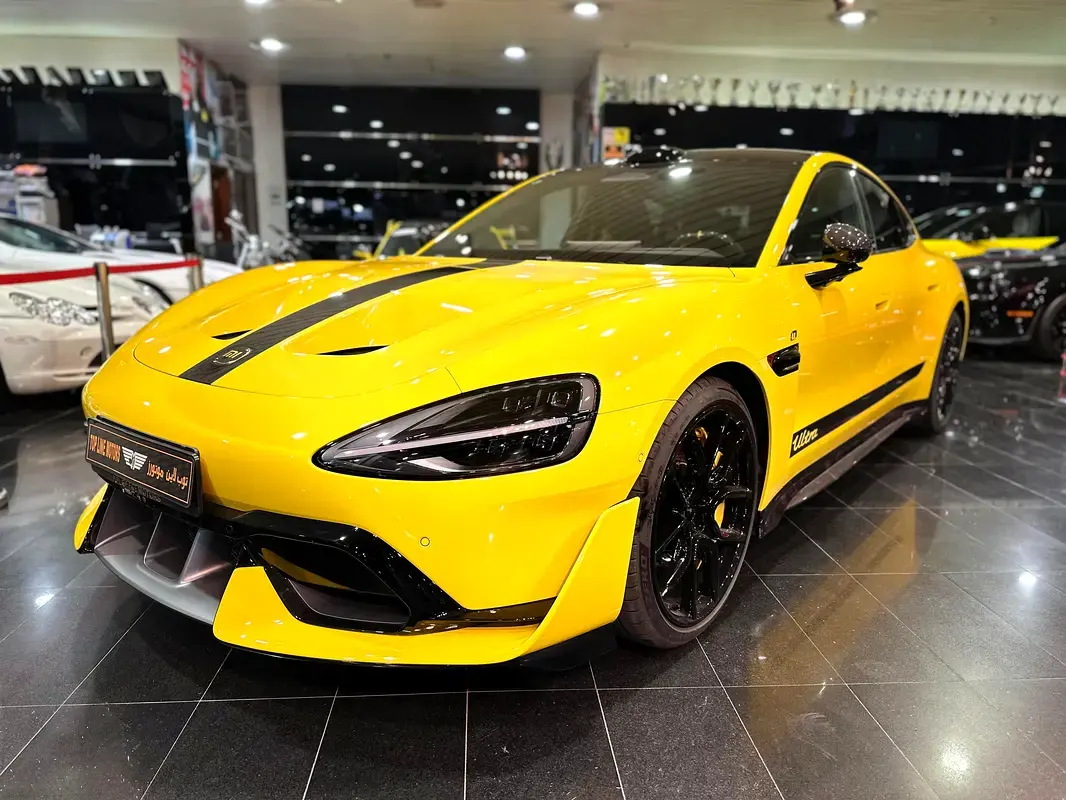 Xiaomi SU7 Ultra 2025