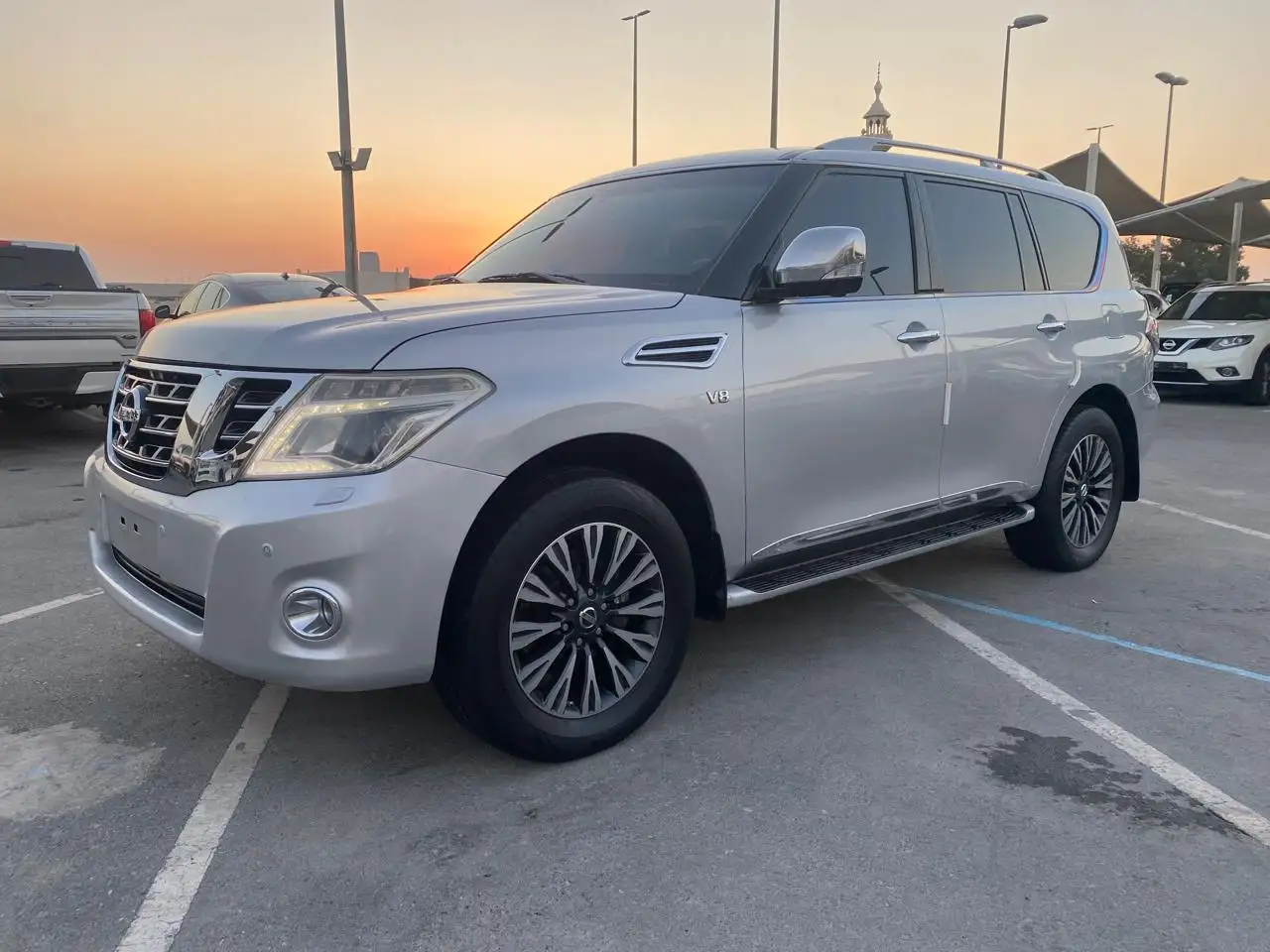 نيسان باترول 2014 5.6L