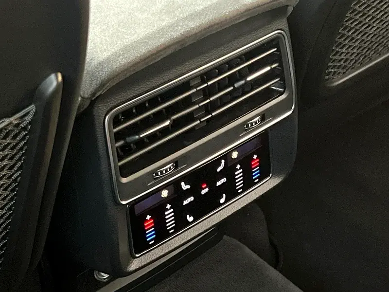 أودي RSQ8 2021 4L