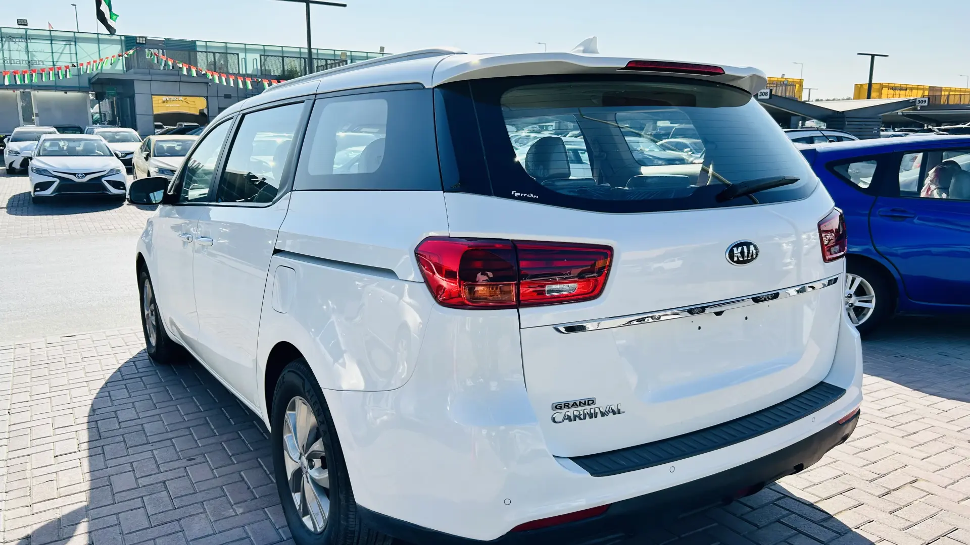 كيا جراند كارنفال 2021