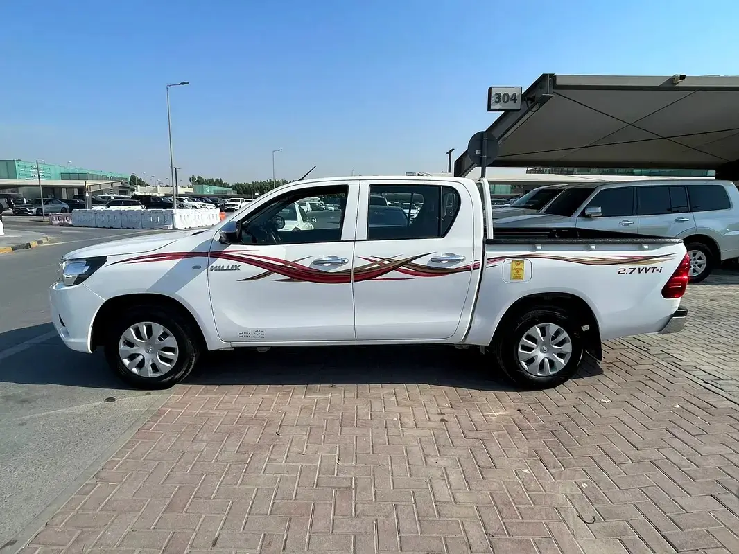 تويوتا هيلوكس 2021 2.7L