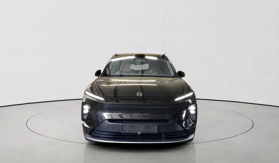 Nio EL8 2024