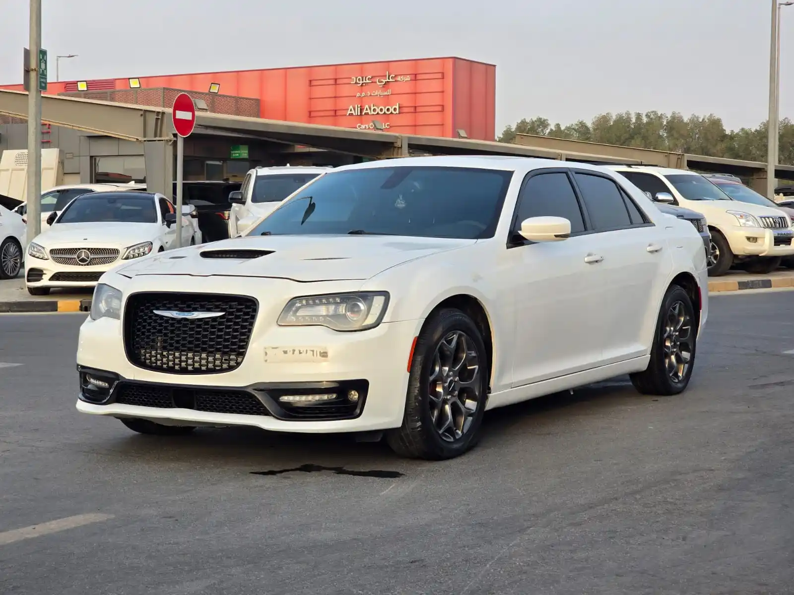 كرايسلر 300 2016