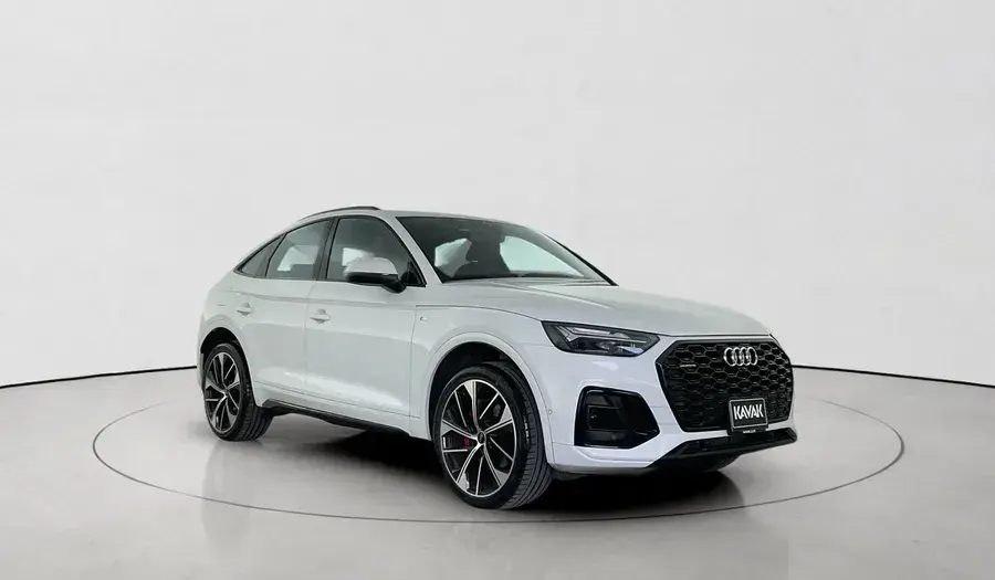 أودي Q5 2022