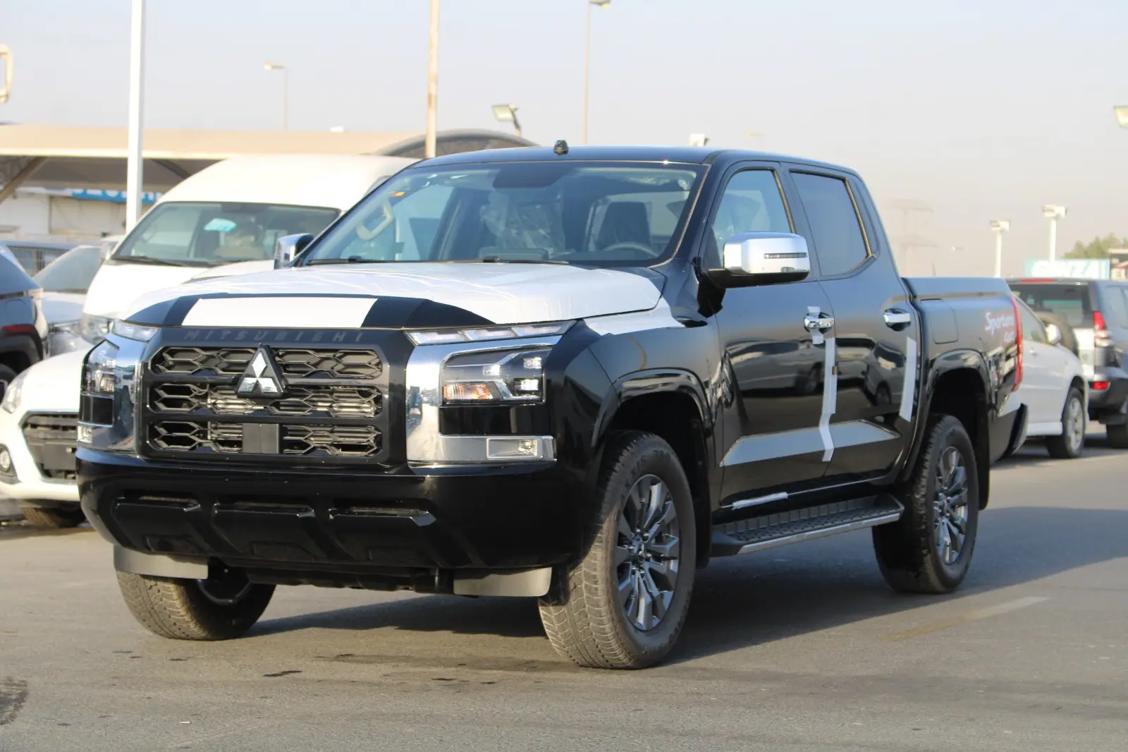 ميتسوبيشي L200 2025 2.4L