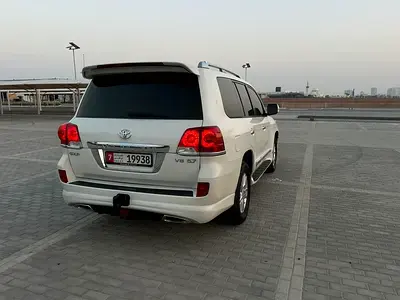 Toyota Land Cruiser 2015 4.8L