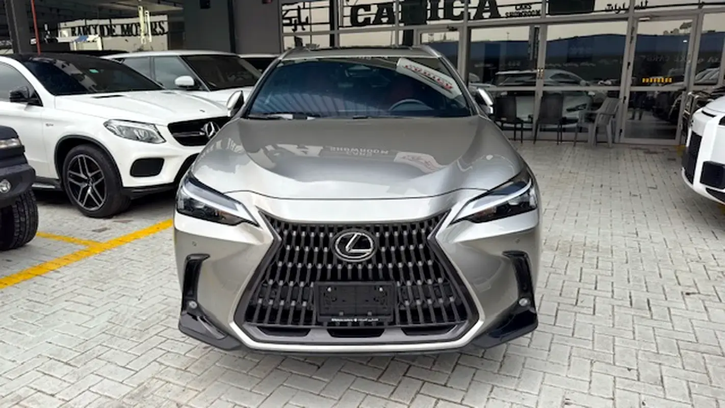 Lexus NX 2025