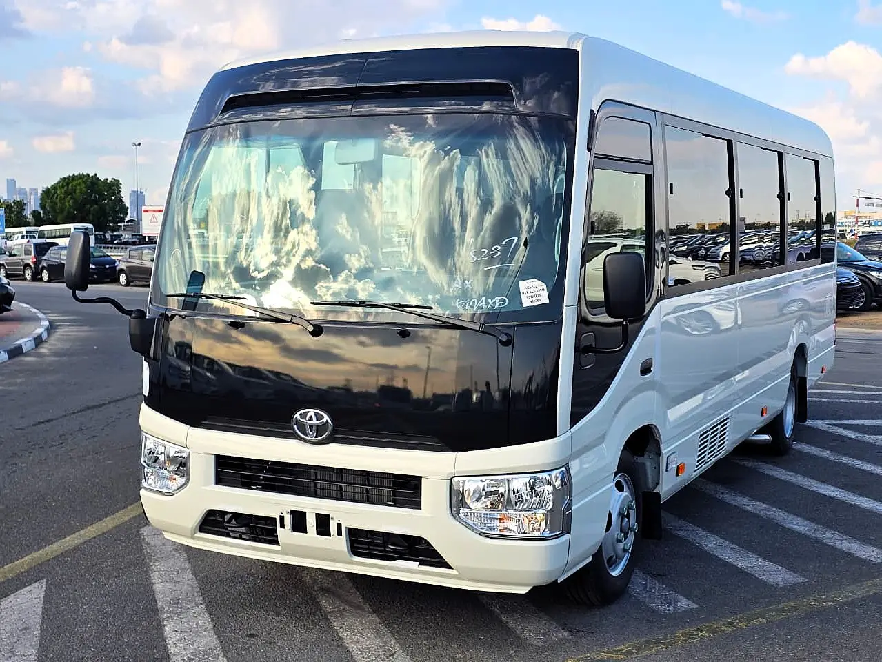 Toyota Coaster 2026 4.2L