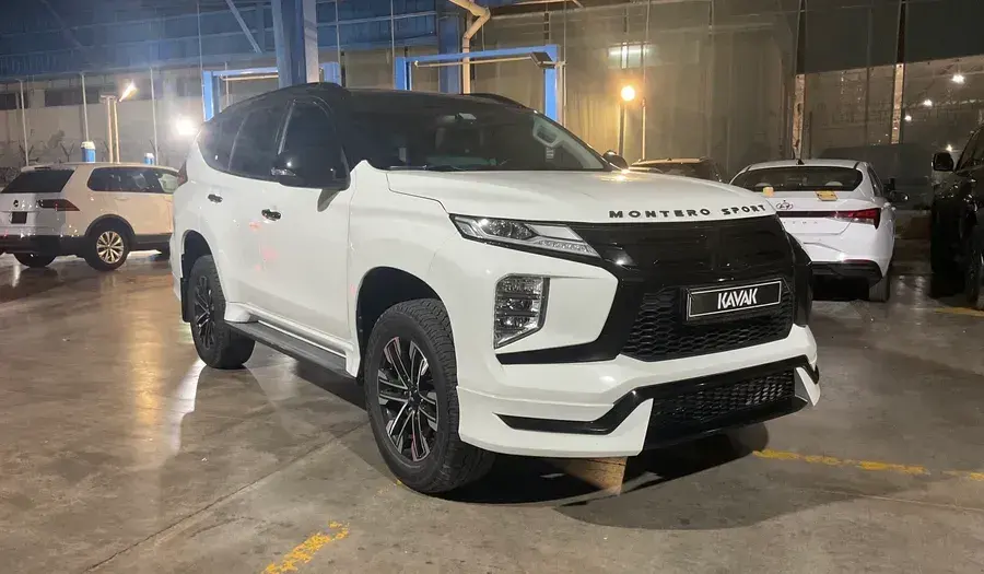 Mitsubishi Montero 2023 3L