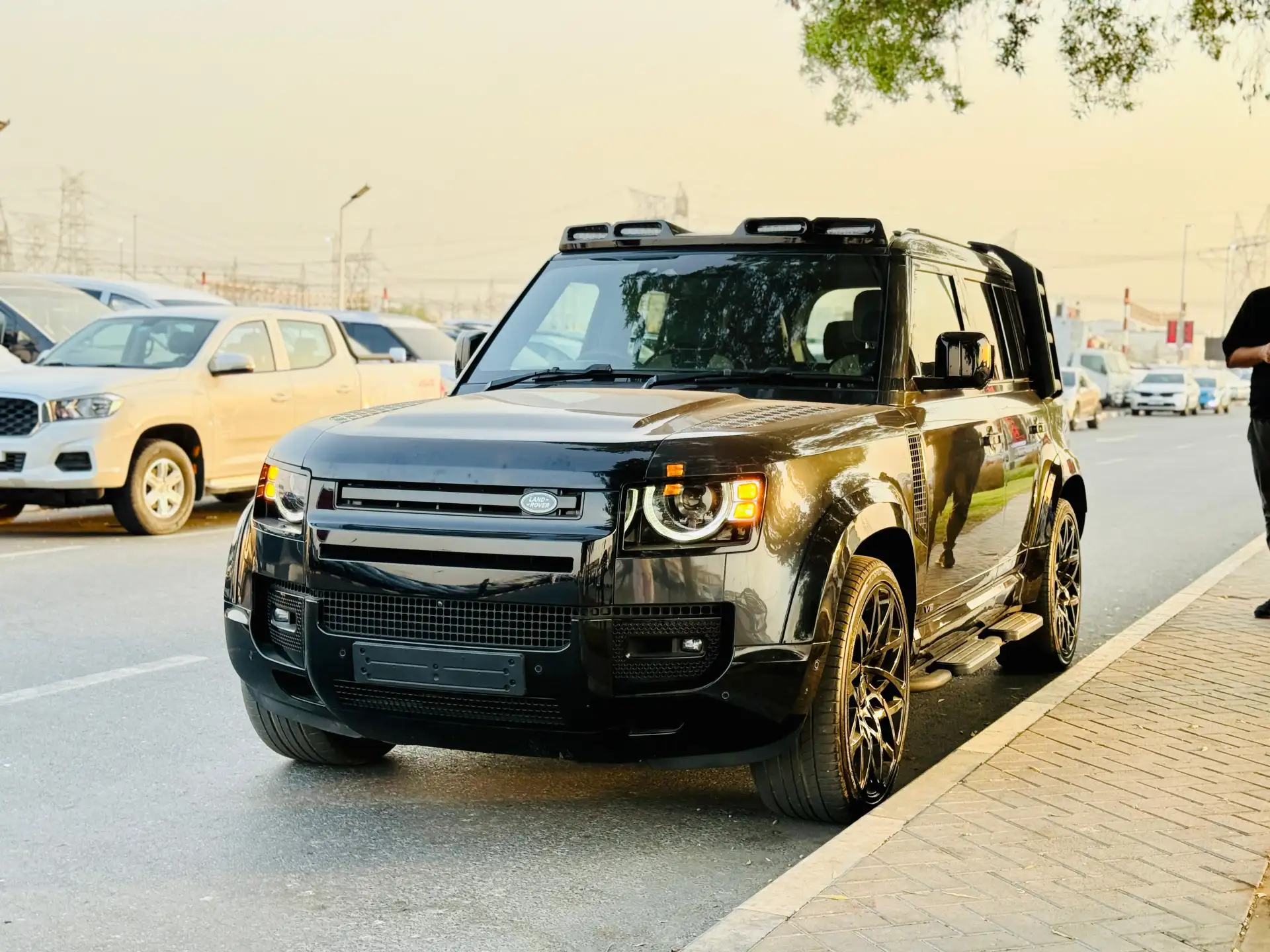 لاند روفر ديفندر 2022 3L