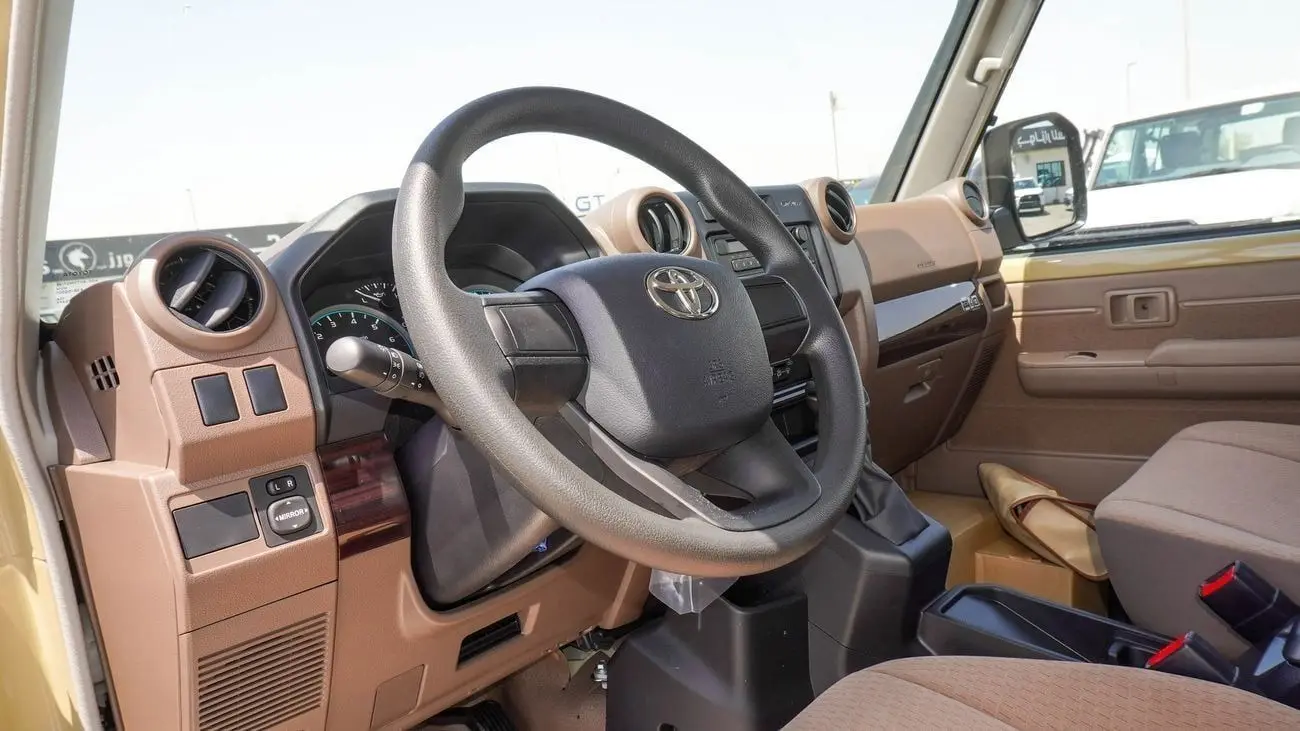 تويوتا لاند كروزر بيك آب 2025 4L