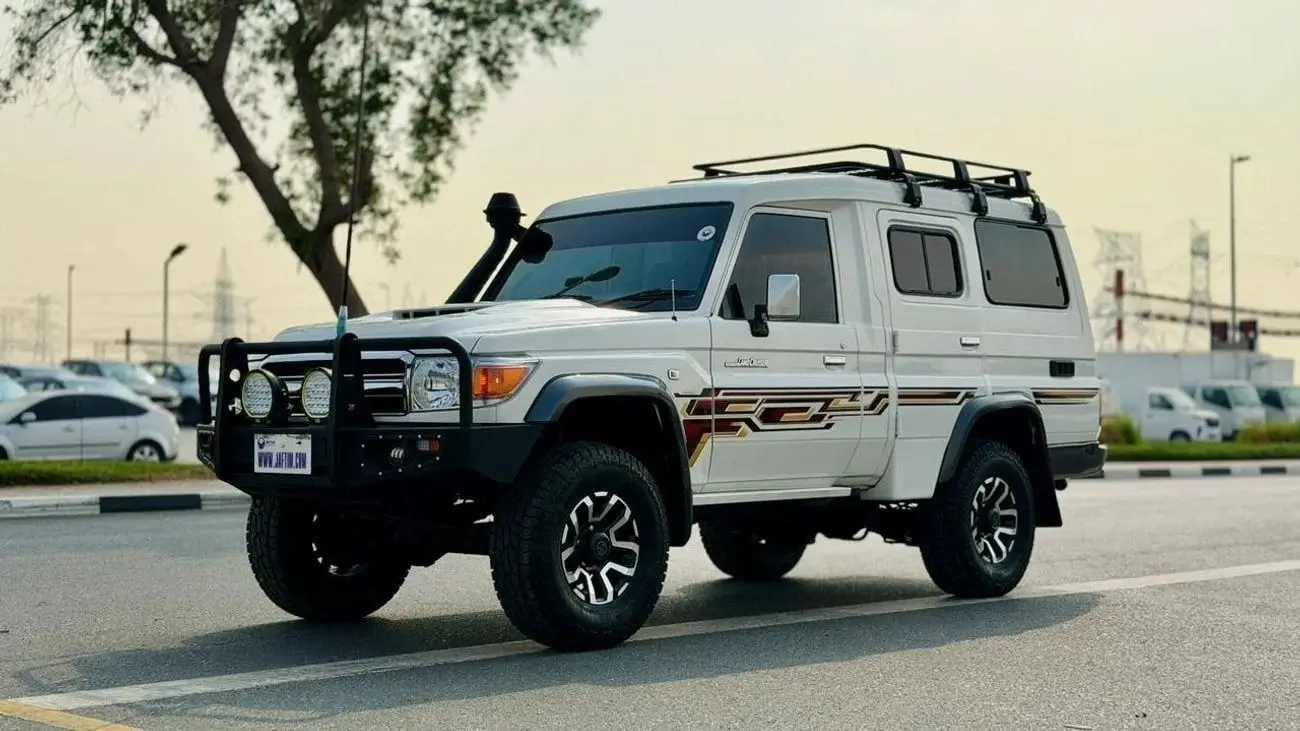 Toyota Land Cruiser 70 2018 4.5L