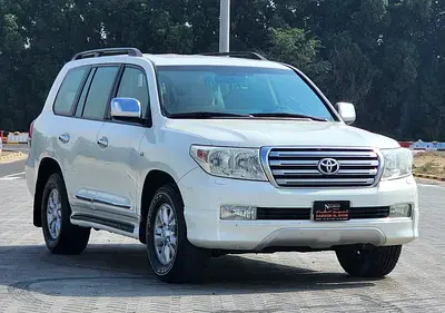 تويوتا لاند كروزر 2010