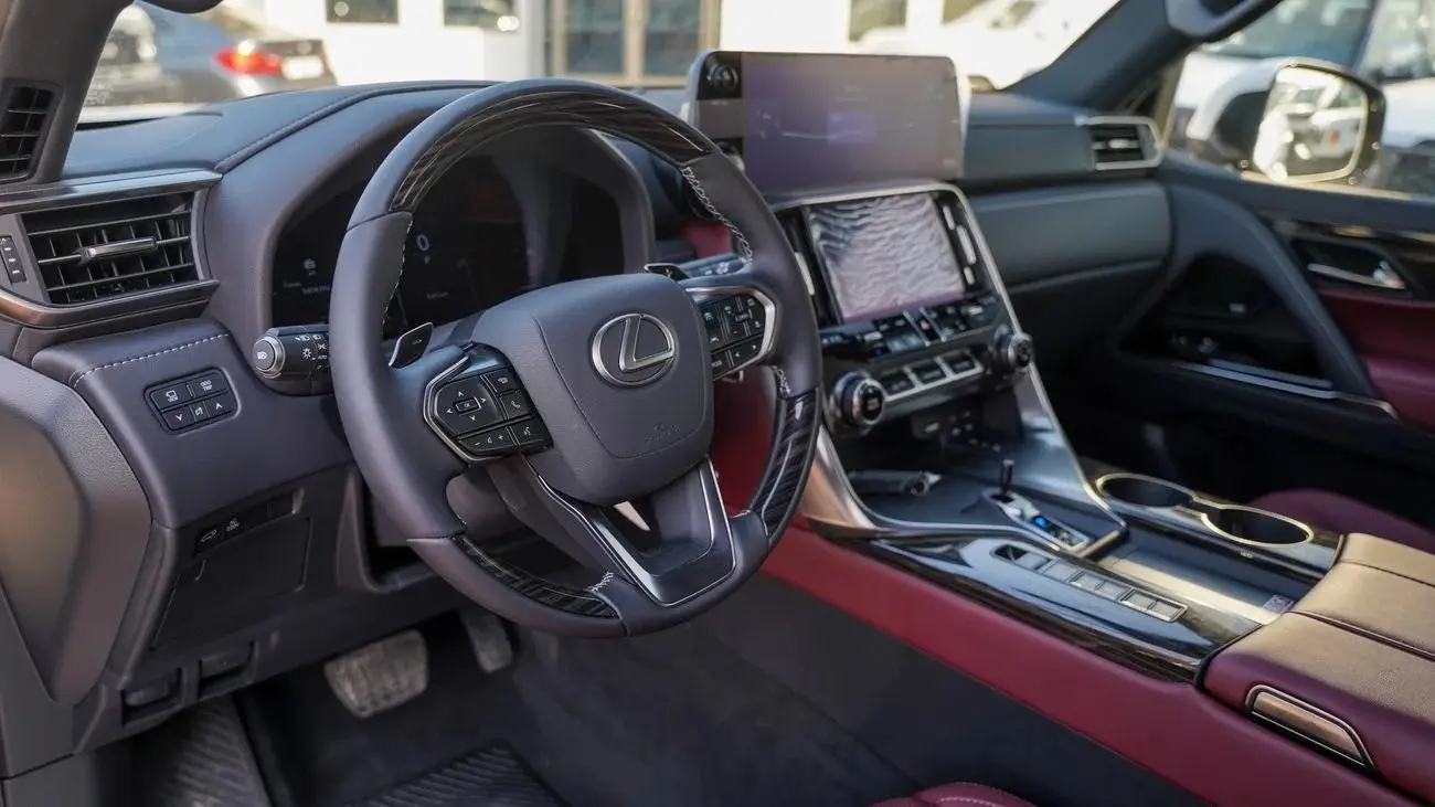 لكزس LX 2025 3.5L