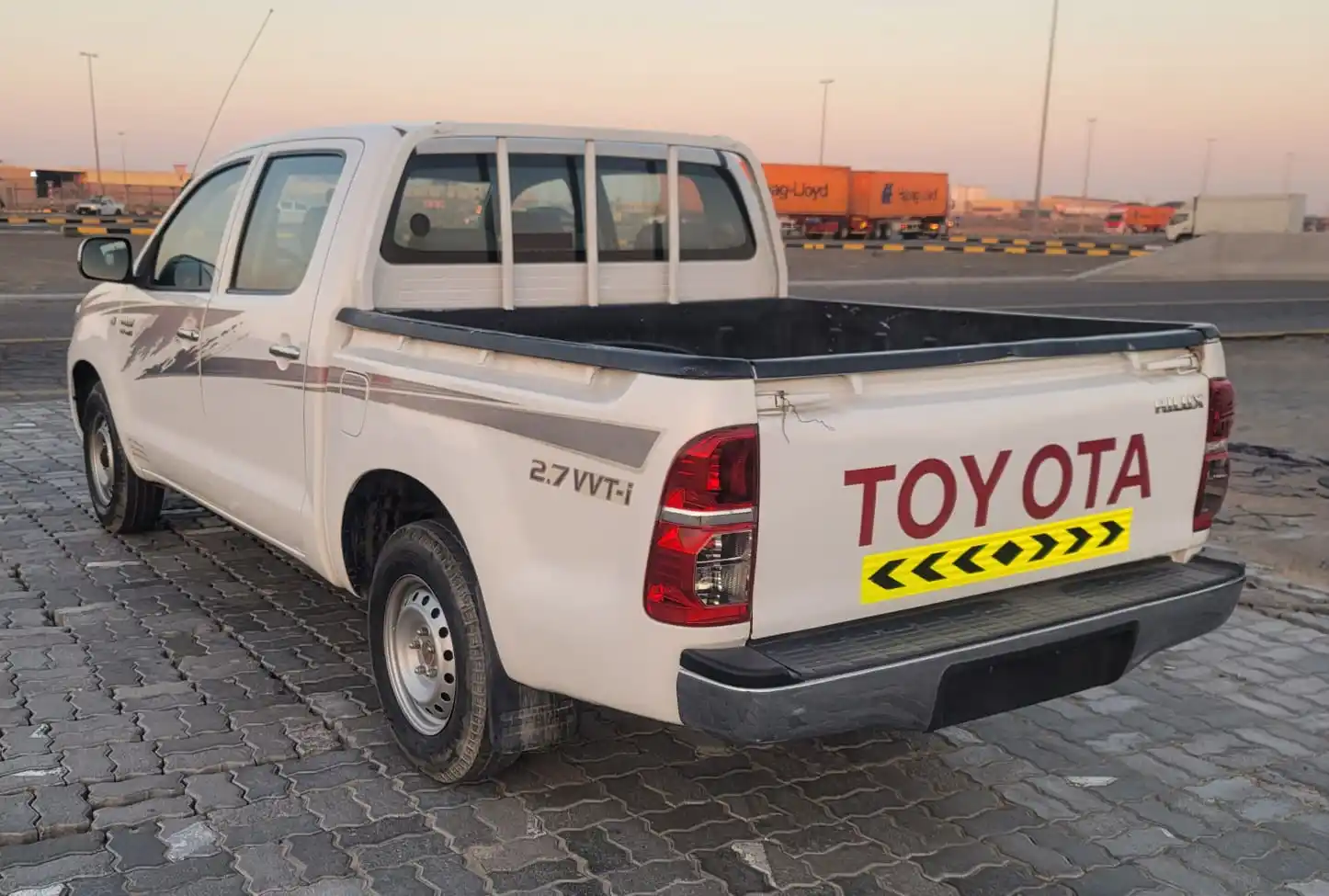 تويوتا هيلوكس 2008 2.7L