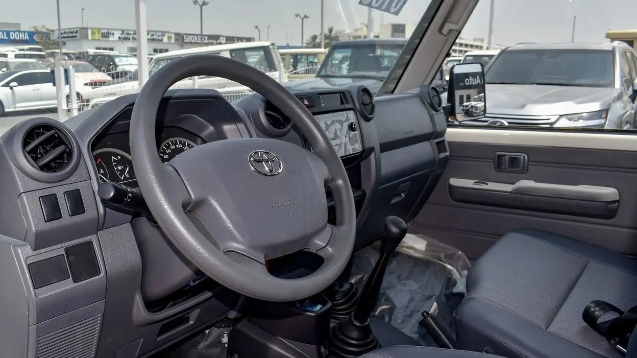 Toyota Land Cruiser Pick Up 2023 4.2L