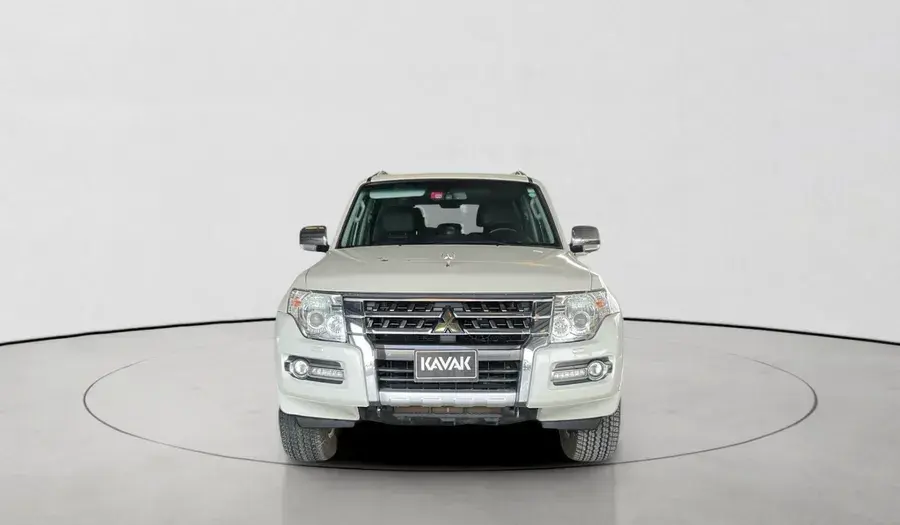 Mitsubishi Pajero 2020