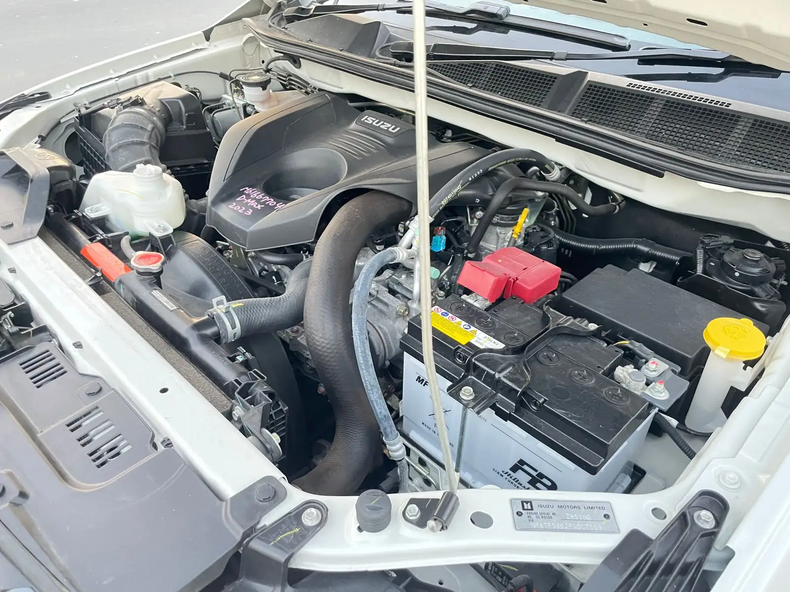 إيسوزو D ماكس 2023 3L