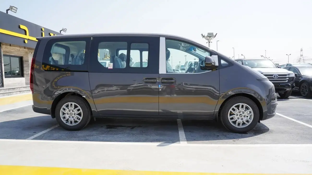 Hyundai Staria 2025 3.5L