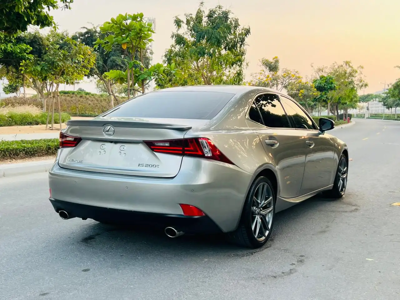 لكزس IS 2016 undefinedL