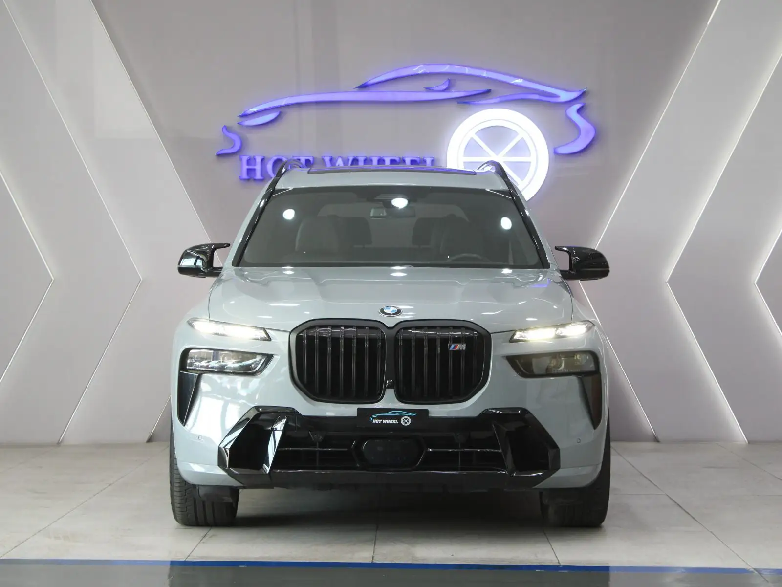 BMW X7 M60i 2024