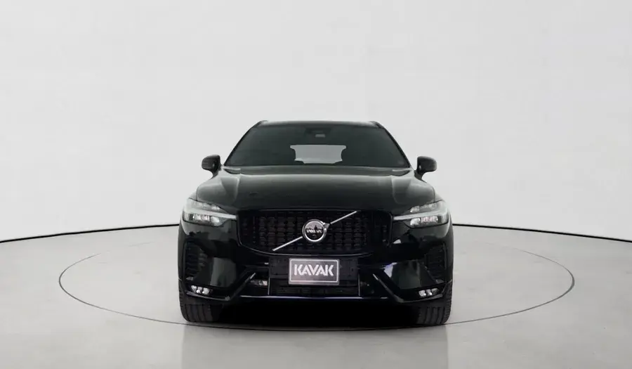 فولفو XC 60 2022