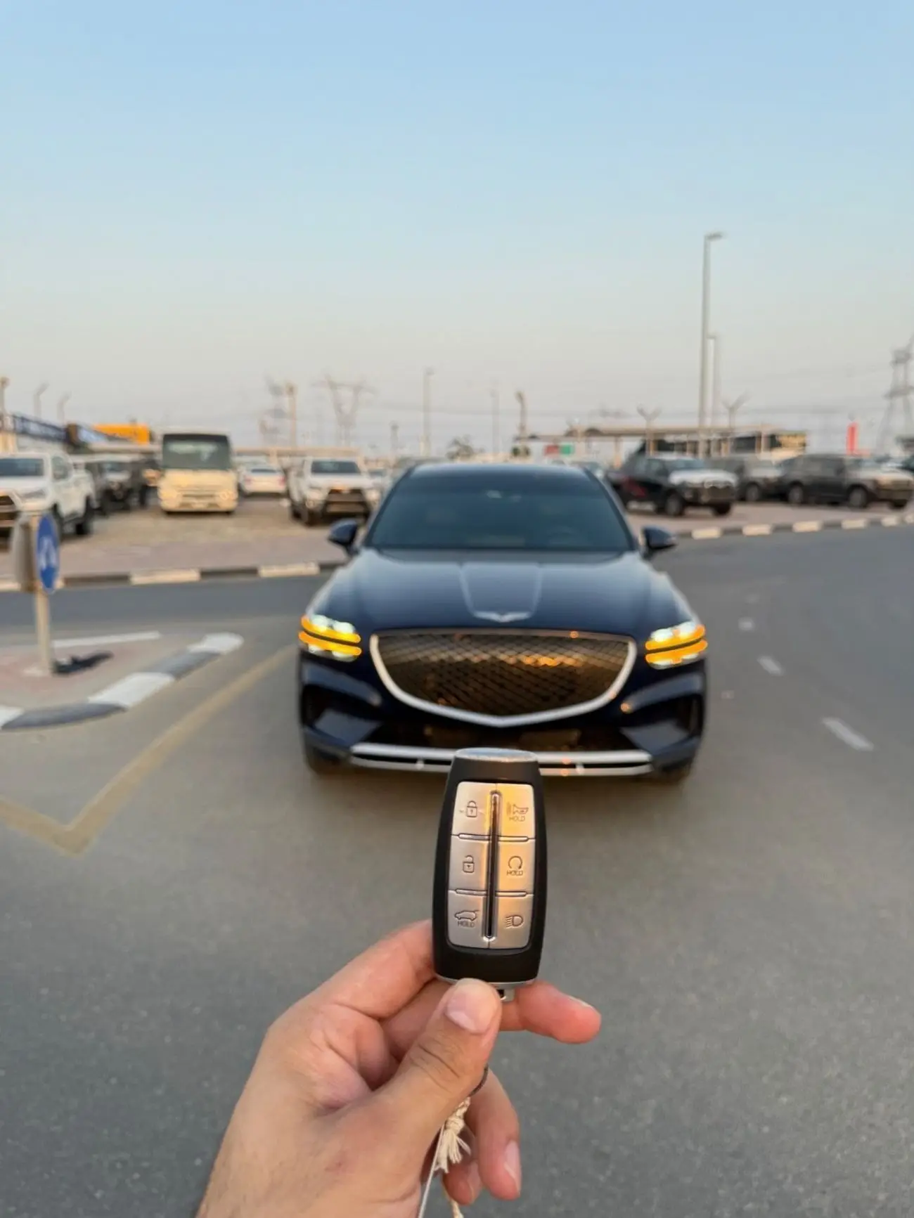 جينيسس GV70 2022