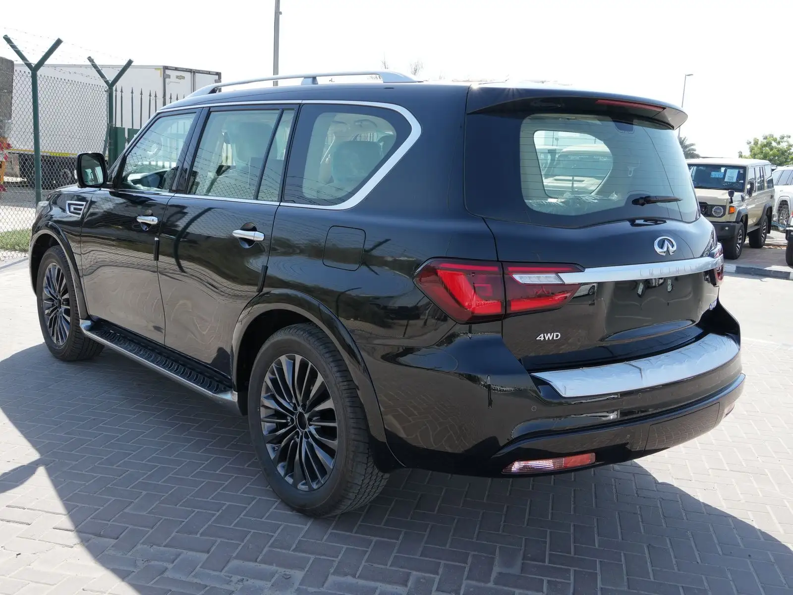 Infiniti QX80 2024