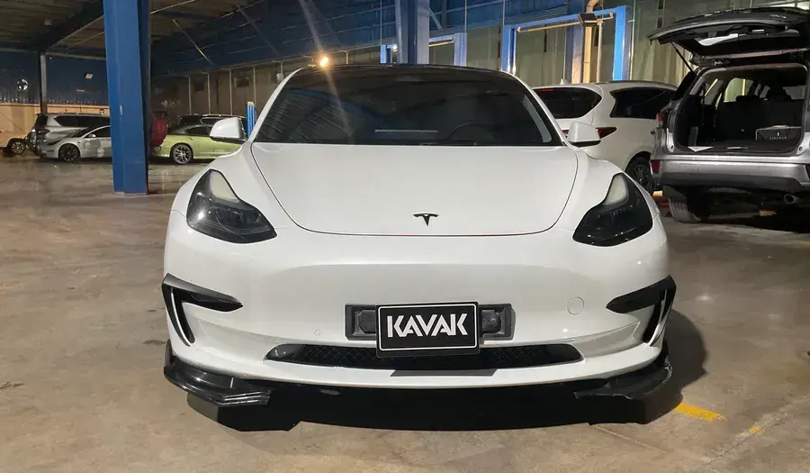 تسلا موديل 3 2023