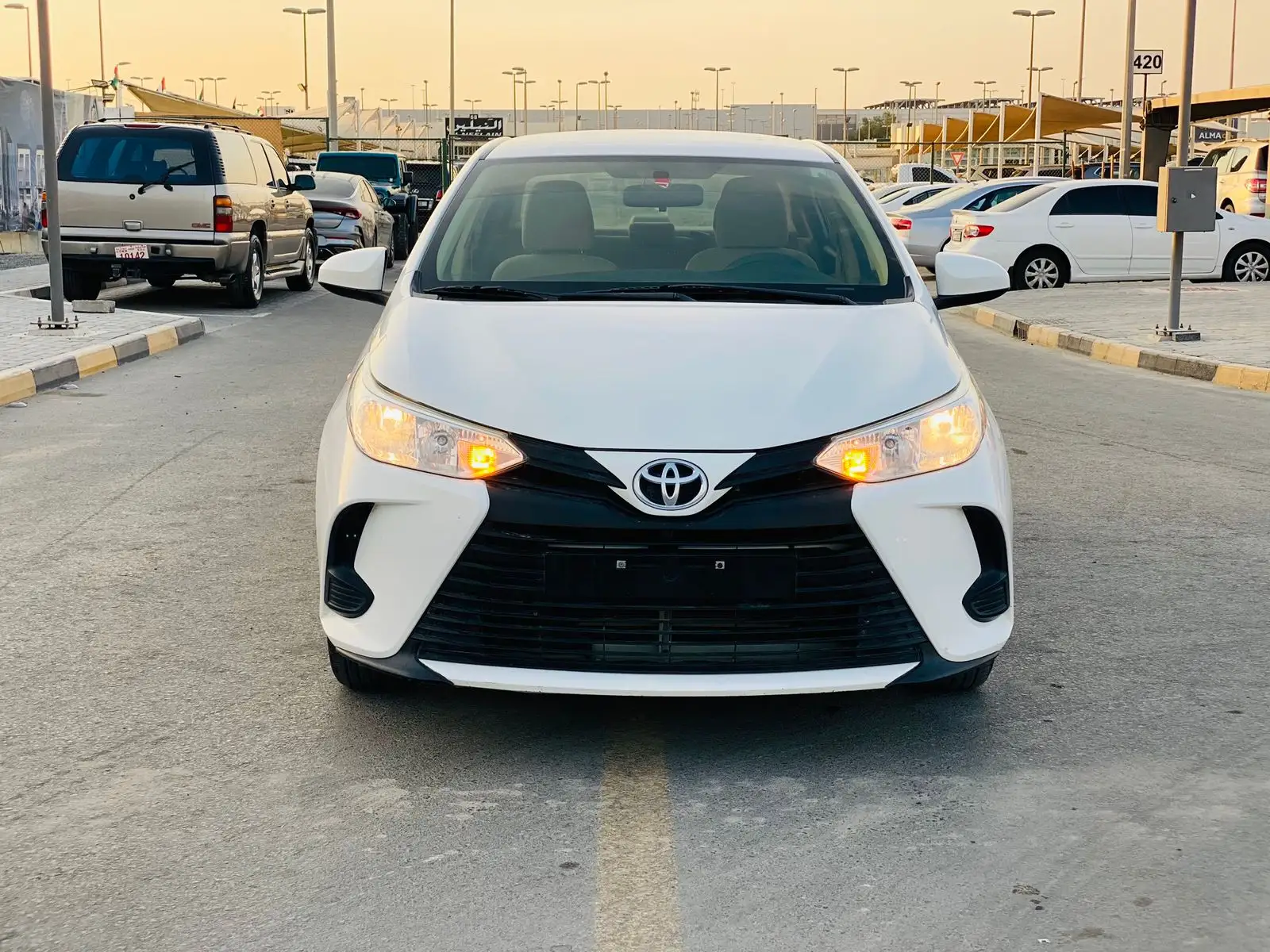 تويوتا يارس سيدان 2022 1.5L