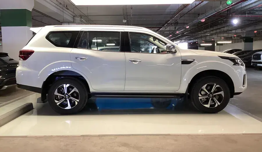 نيسان اكس تيرا 2025