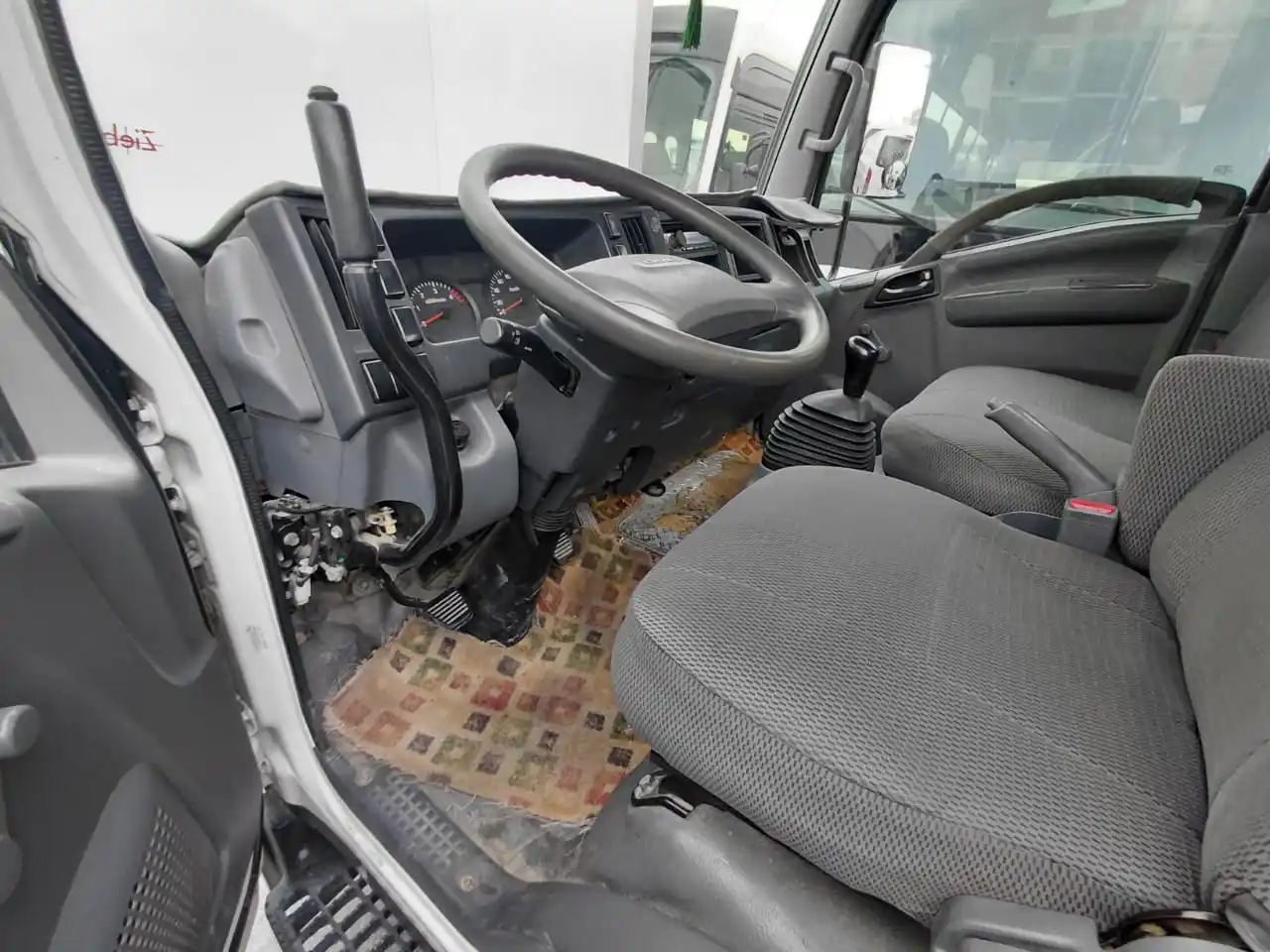 إيسوزو NPR 2019