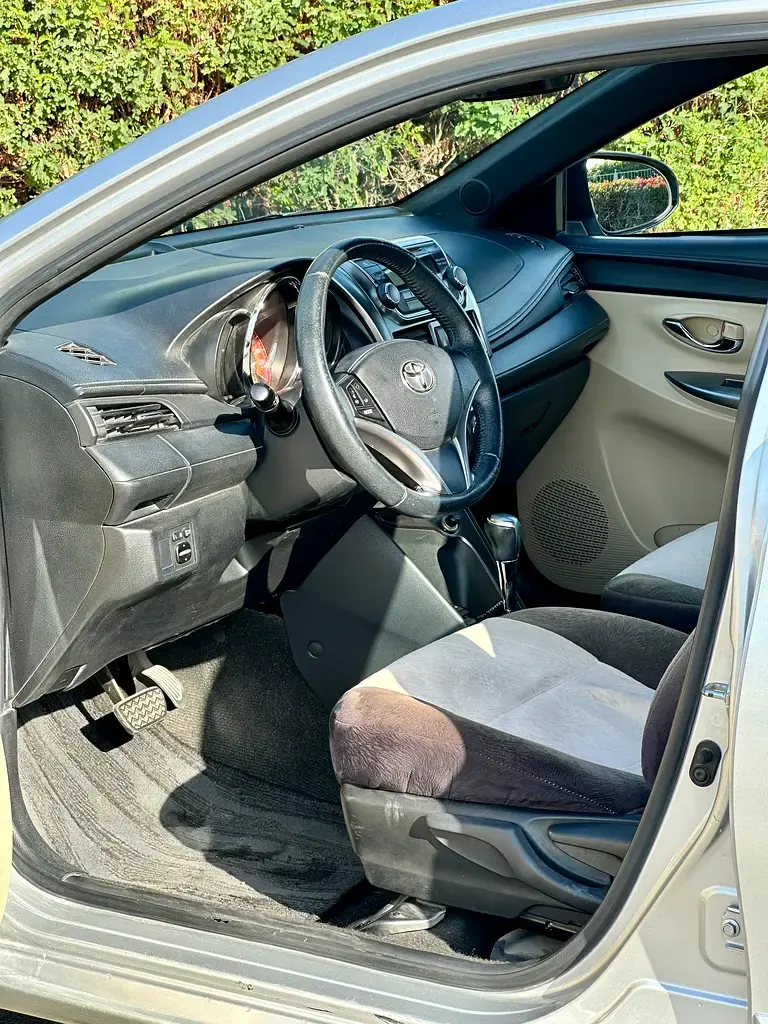 تويوتا يارس 2016